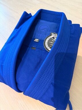 Shoyoroll Kids/ Women Jiu-Jitsu Gi - Blue
New A0F
Very light
